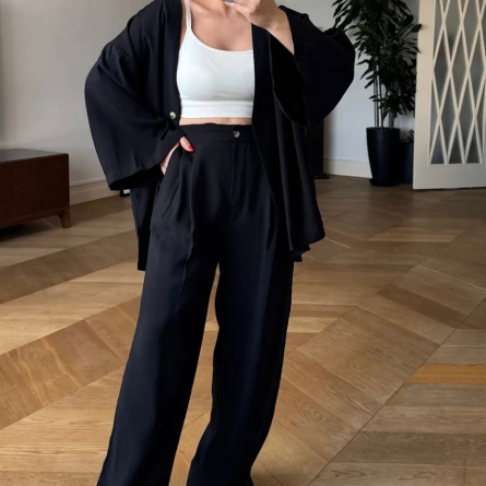 Черный комплект &ndash; кимоно и широкие брюки