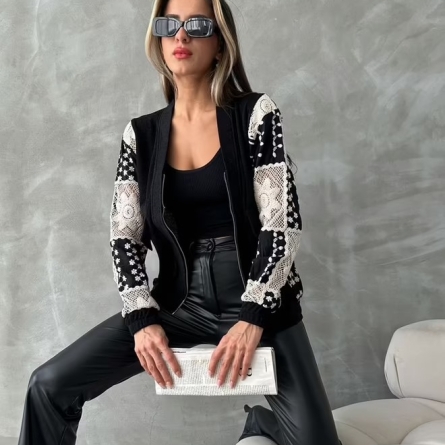 Кэжуал куртка с вышитыми рукавами