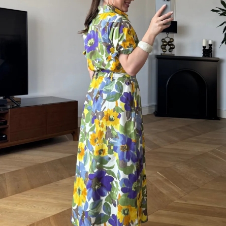 Длинное платье с цветочным принтом и поясом на талии