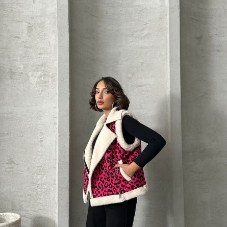 Vestă Roz de Pluș cu Imprimeu Leopard