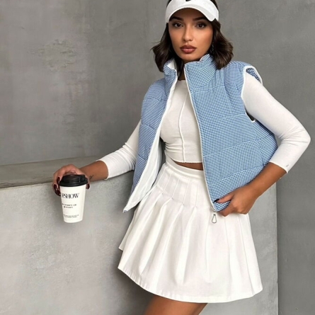 Голубой пуховый жилет на молнии