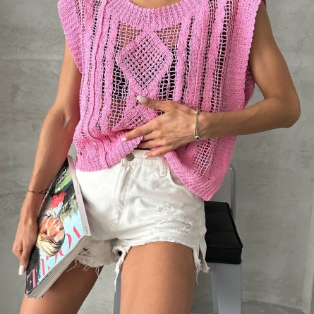 Vestă &icirc;mpletită roz