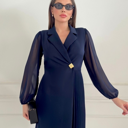 Темно-синее платье-пиджак с плиссировкой