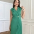 Rochie verde tip sacou fără m&acirc;neci, cu pliseuri
