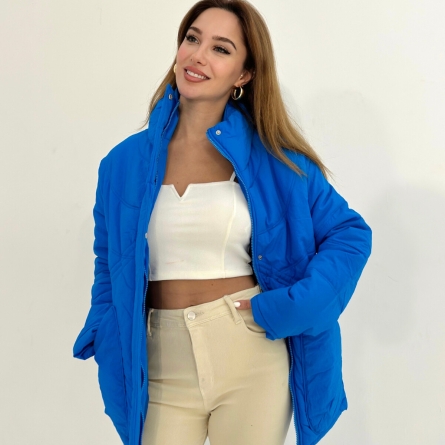 Объёмная синяя стёганая куртка