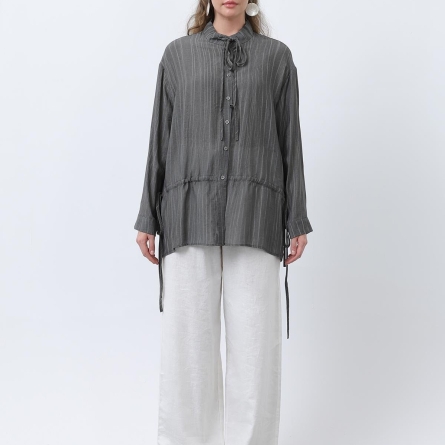 Anthracite shirt with gathered waist details
