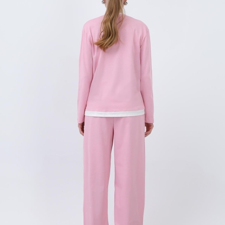 Розовый худи с белой вставкой на воротнике