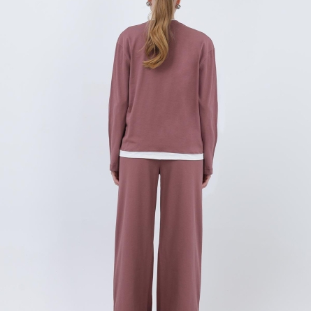 Розовый худи с белой вставкой на воротнике