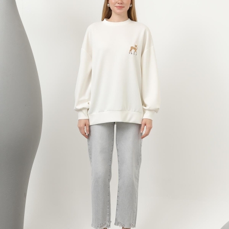 Белый худи с вышивкой оленей