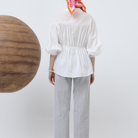 Cămașă albă din bumbac cu detalii &icirc;ncrețite