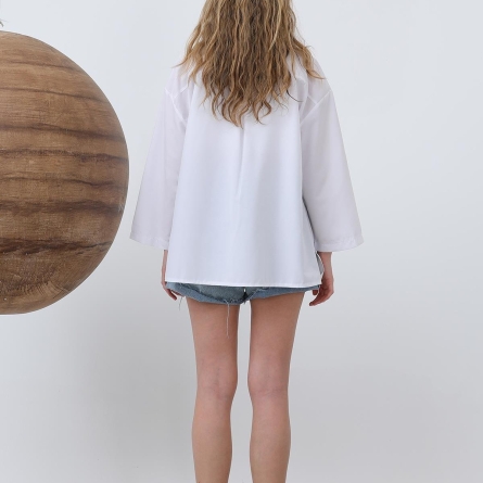 Cămașă albă oversized din bumbac cu nasturi