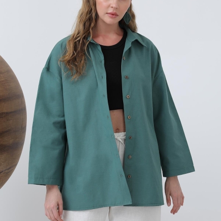 Зеленая оверсайз рубашка из хлопка с пуговицами