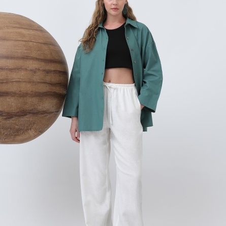 Зеленая оверсайз рубашка из хлопка с пуговицами