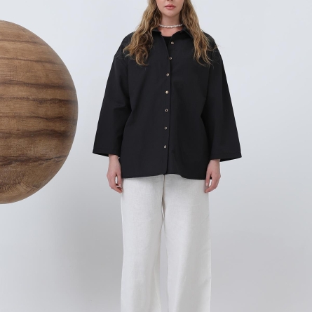 Черная оверсайз рубашка из хлопка с пуговицами