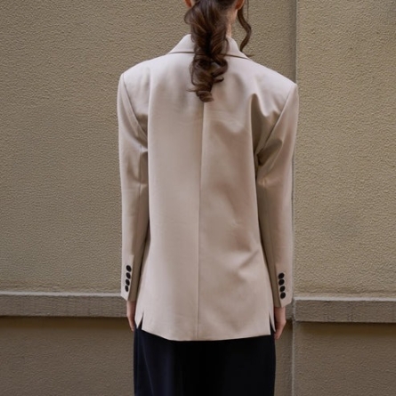 Sacou oversized beige cu croială dreaptă