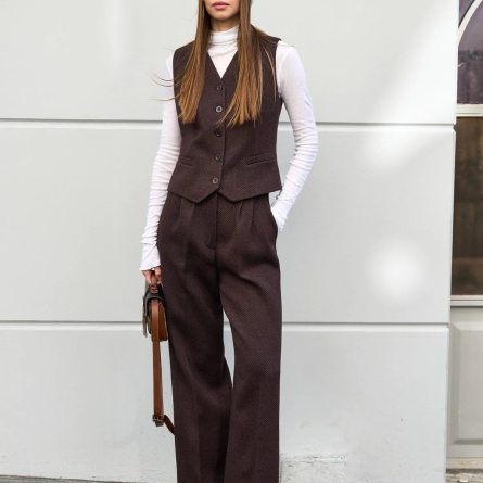 Коричневый комплект &ndash; брюки палаццо и жилет