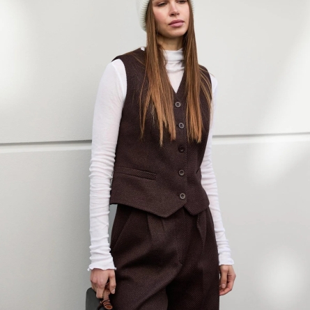 Коричневый комплект &ndash; брюки палаццо и жилет