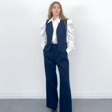 Set bleumarin cu pantaloni palazzo și vestă elegantă