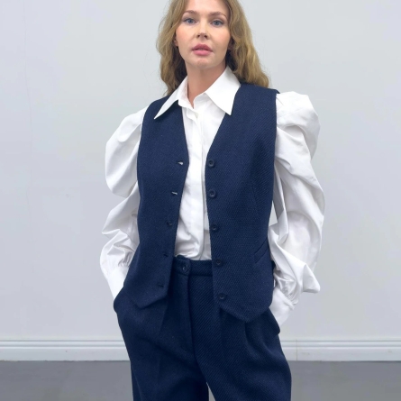 Set bleumarin cu pantaloni palazzo și vestă elegantă