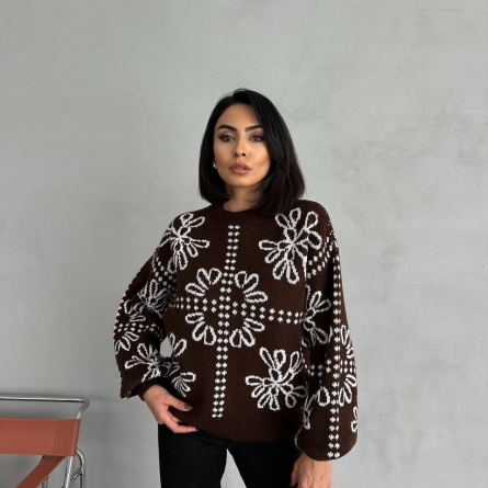 Pulover tricotat maro cu fulgi de nea