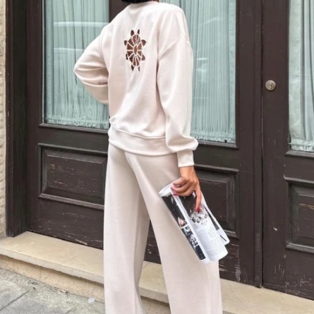 Белый Костюм из 2-х Предметов с Вырезом на Спине