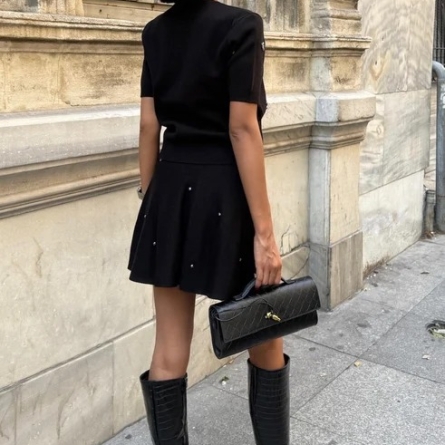 Черный Вязаный Комплект с Вышивкой и Юбкой Клеш