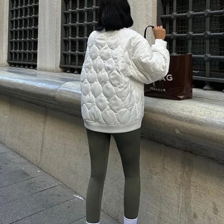 Белая стёганая оверсайз бомбер куртка