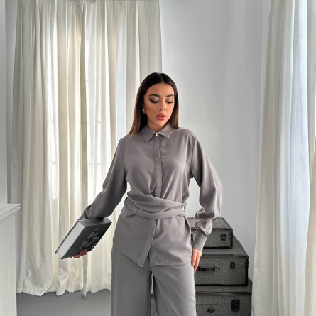 Серый Комплект с Драпированной Рубашкой и Широкими Брюками