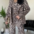 Costum din 3 piese cu imprimeu leopard