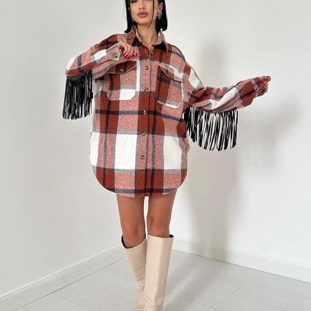 Рубашка-куртка в клетку коричневого цвета с бахромой