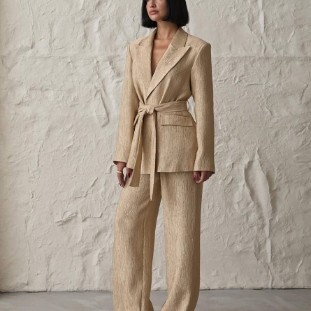 Set Auriu cu Pantaloni și Sacou cu Cordon