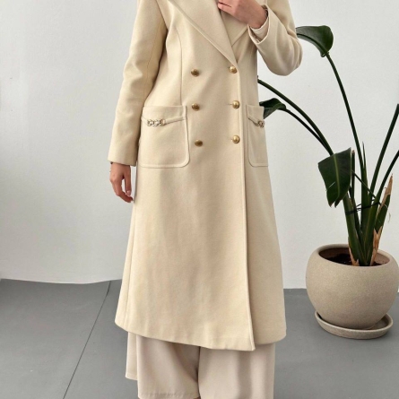 Palton elegant beige cu buzunare decorate