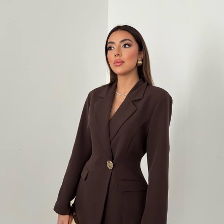 Коричневый элегантный однобортный пиджак