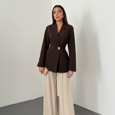 Коричневый элегантный однобортный пиджак