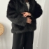Jachetă Elegantă din Blană Sintetică Neagră cu Guler