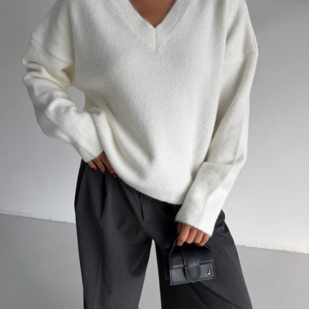Pulover Alb Tricotat cu Decolteu &icirc;n V