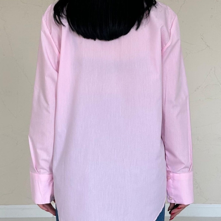 Рубашка розового цвета из ткани поплин