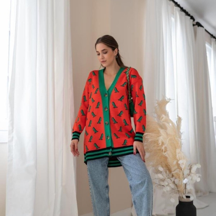 Оранжевый кардиган с принтом динозавров