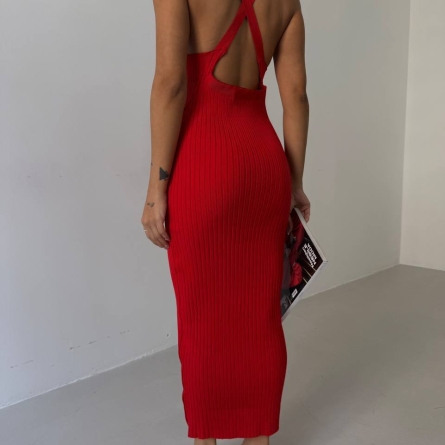 Rochie Minimalistă Lungă Roșie