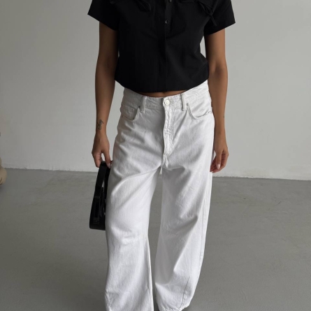 Чёрная укороченная рубашка с бантиками