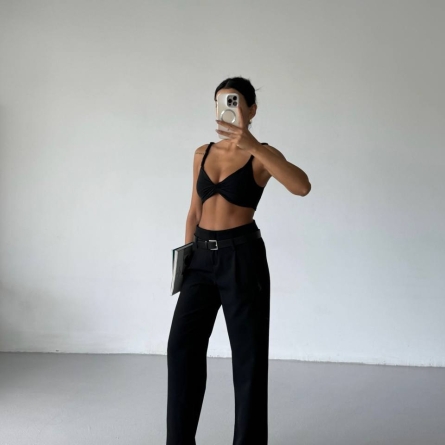 Черное классические брюки с высокой талией