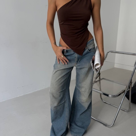 Top Maro Asimetric cu Nod