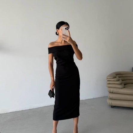 Black Off-Shoulder Elegant Midi Dress
