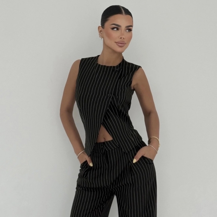 Черный Полосатый Брючный Костюм с асимметричным жилетом