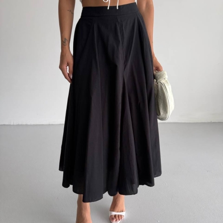 Fustă Neagră Evazată Midi