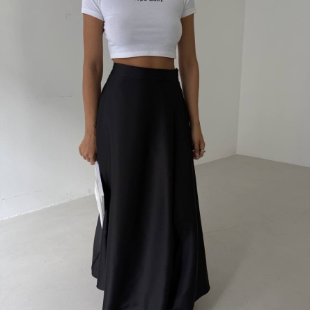 Fustă Neagră Midi Satinată cu Croială Ample
