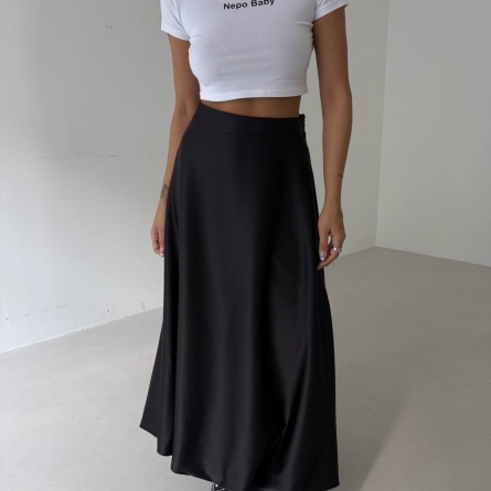 Fustă Neagră Midi Satinată cu Croială Ample