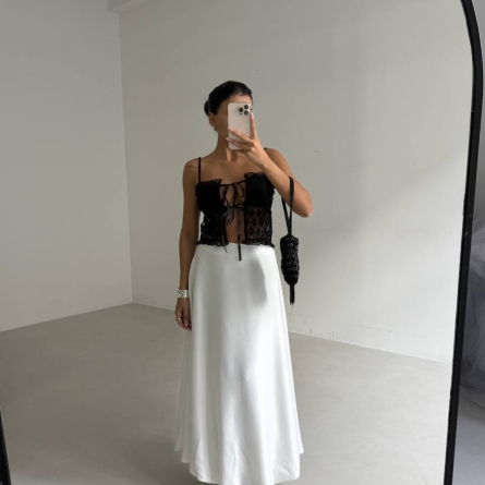 Fustă Albă Midi Satinată cu Croială Ample